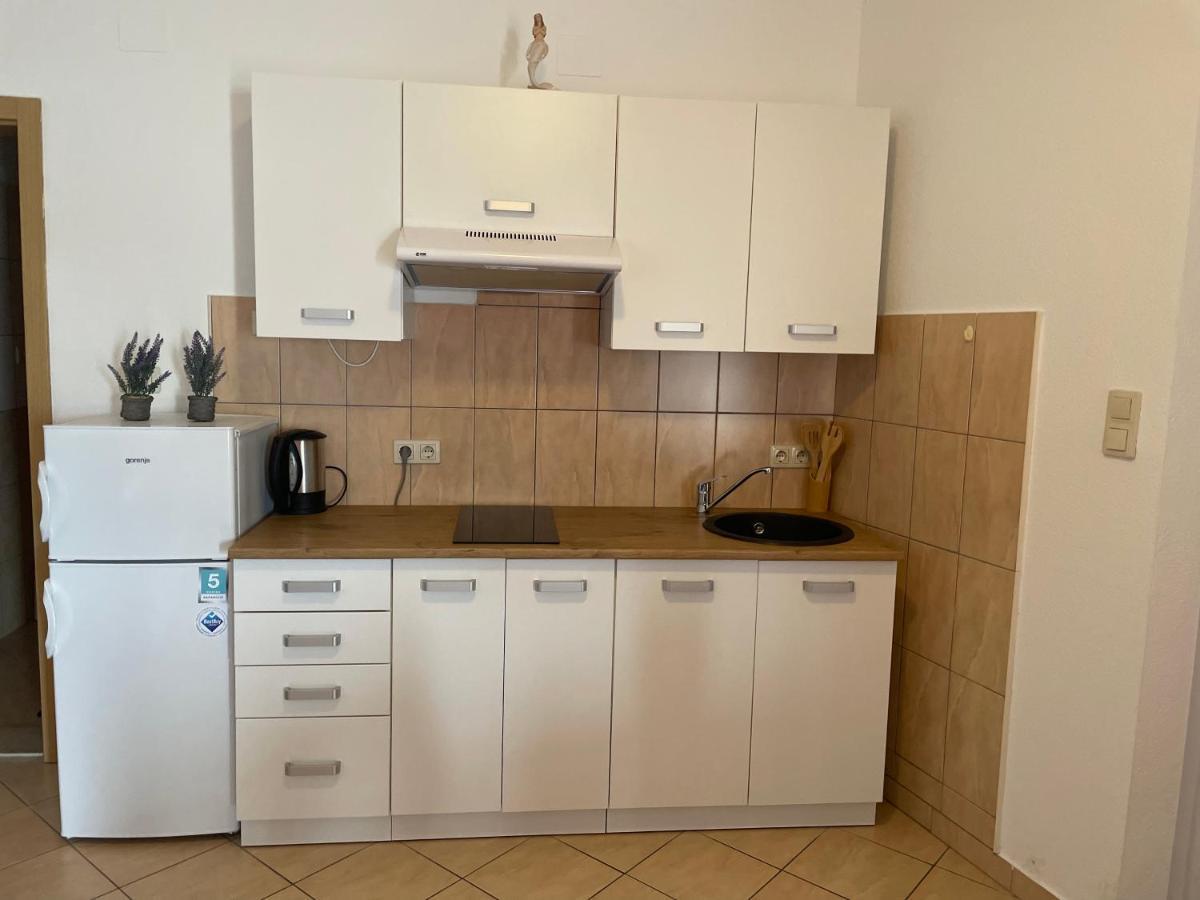 Studio Trogir Helena Apartman Plano Kültér fotó